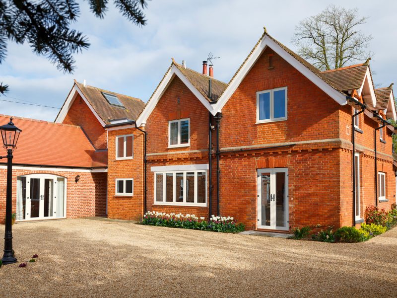 Stop Wasting Money on uPVC – The Case for Aluminium Windows in 2025