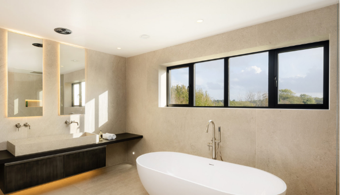 P27 – Prestige Window Internal – Jet Black