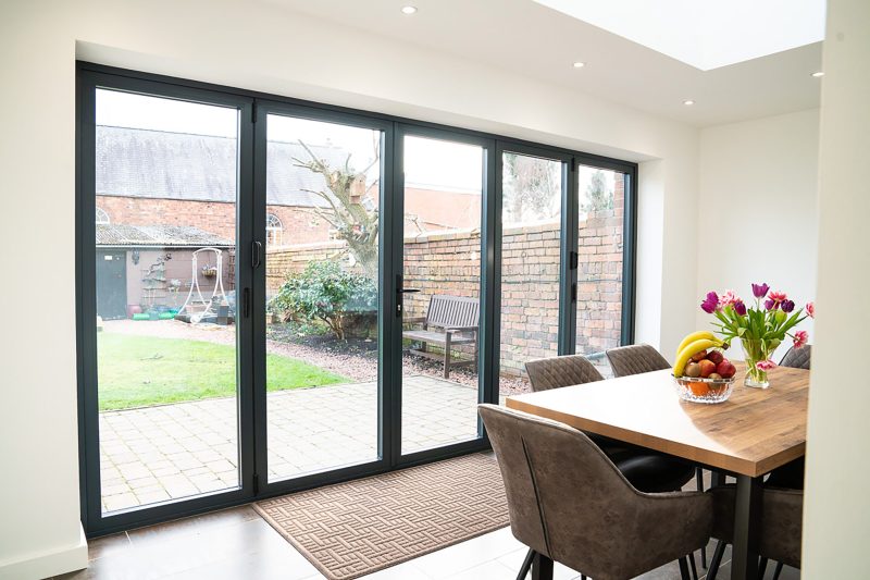 cheap aluminium bifold doors